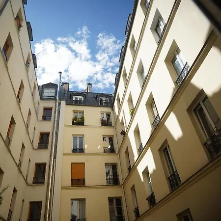 Au Calme Et Bien Desservi Appartamento