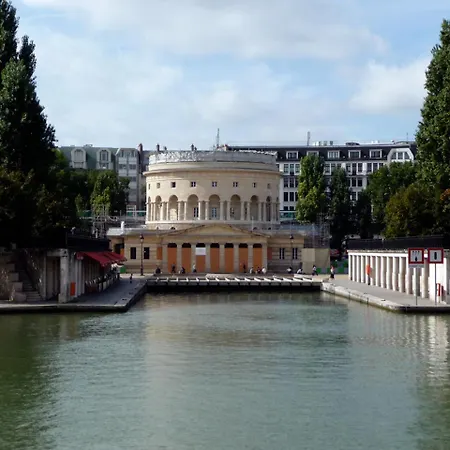 Au Calme Et Bien Desservi * Parigi